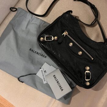 New!! Balenciaga Giant Hip Bag ‼️ ซื้อสดซื้อผ่อนได้หมด