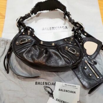 ขายกระเป๋าแบรนด์เนม Balenciaga Le Cagole Size XS Croc