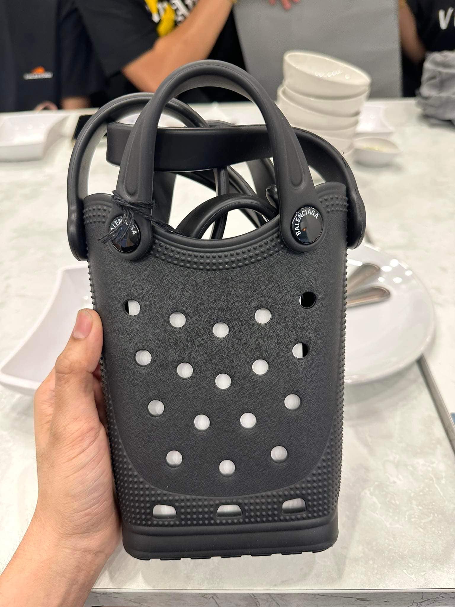 New!! Balenciaga x Crocs Bag กระเป๋าแบรนด์เนม ราคาถูก