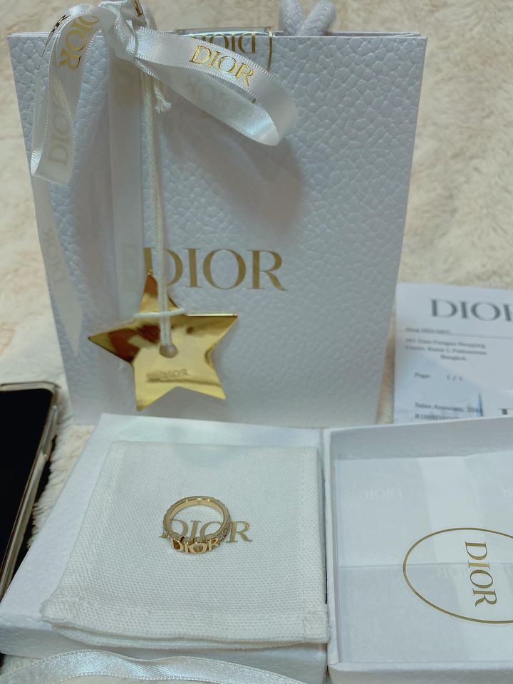 Dior Ring แหวนแบรนด์เนม ราคาถูก ของแท้ มือ 1