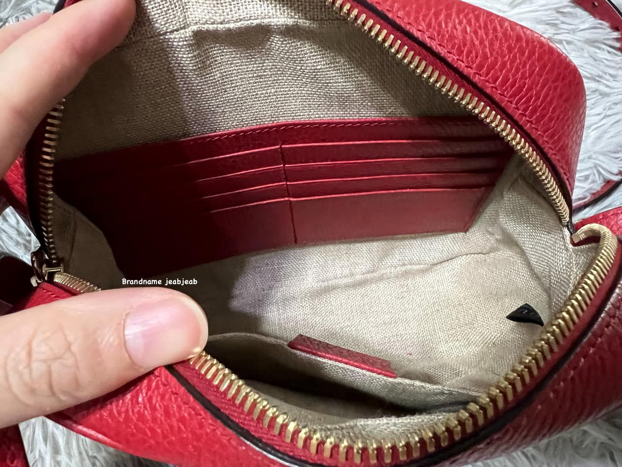 Gucci Bree Crossbody Bag ขายกระเป๋าแบรนด์เนมราคาถูก 