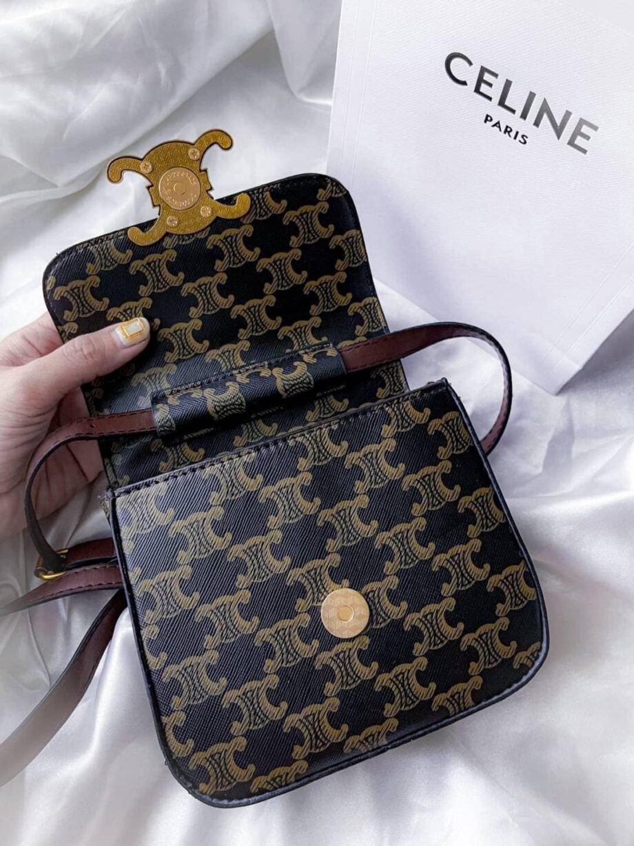 Celine Mini Triomphe Bag ซื้อสดซื้อผ่อนได้เลยนะคะ ของใหม่มือ 1