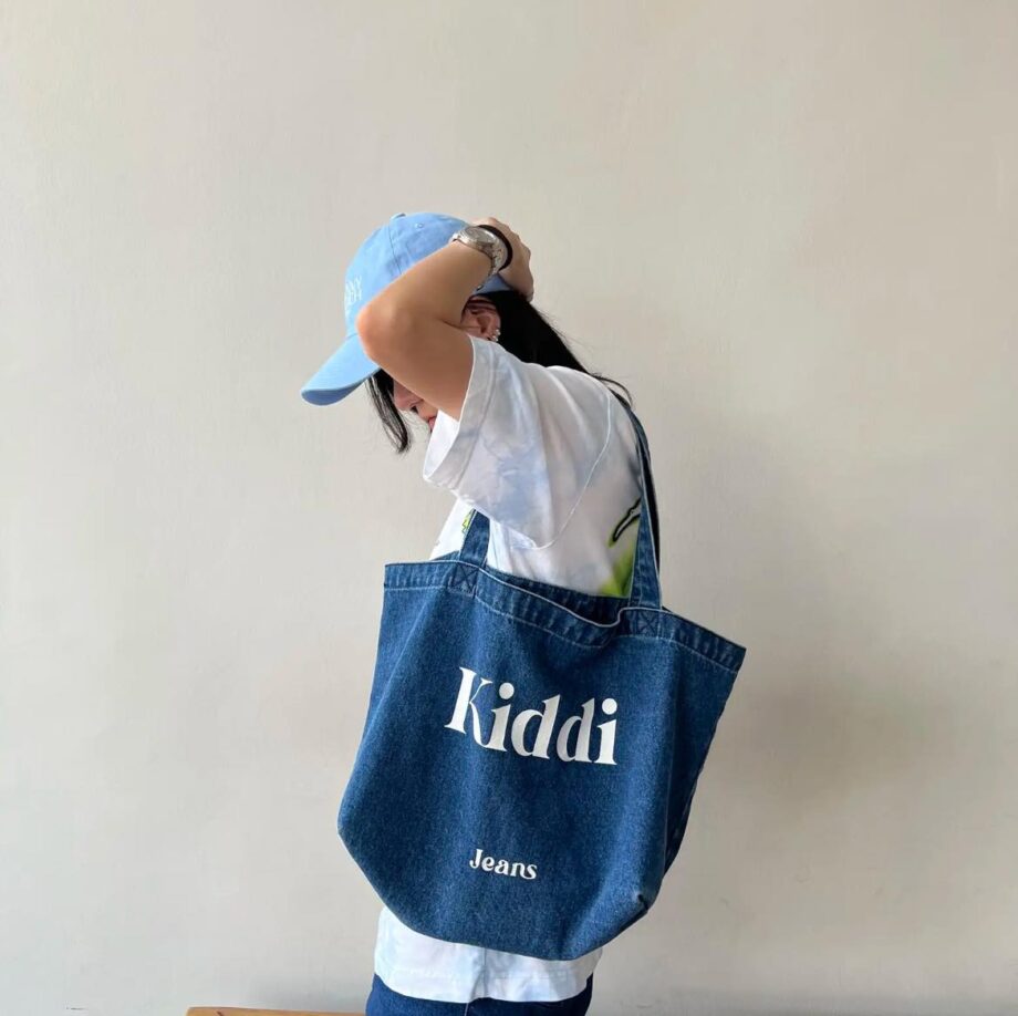 กระเป๋าผ้ายีนส์สกรีนลาย Kiddi jeans Tota bag