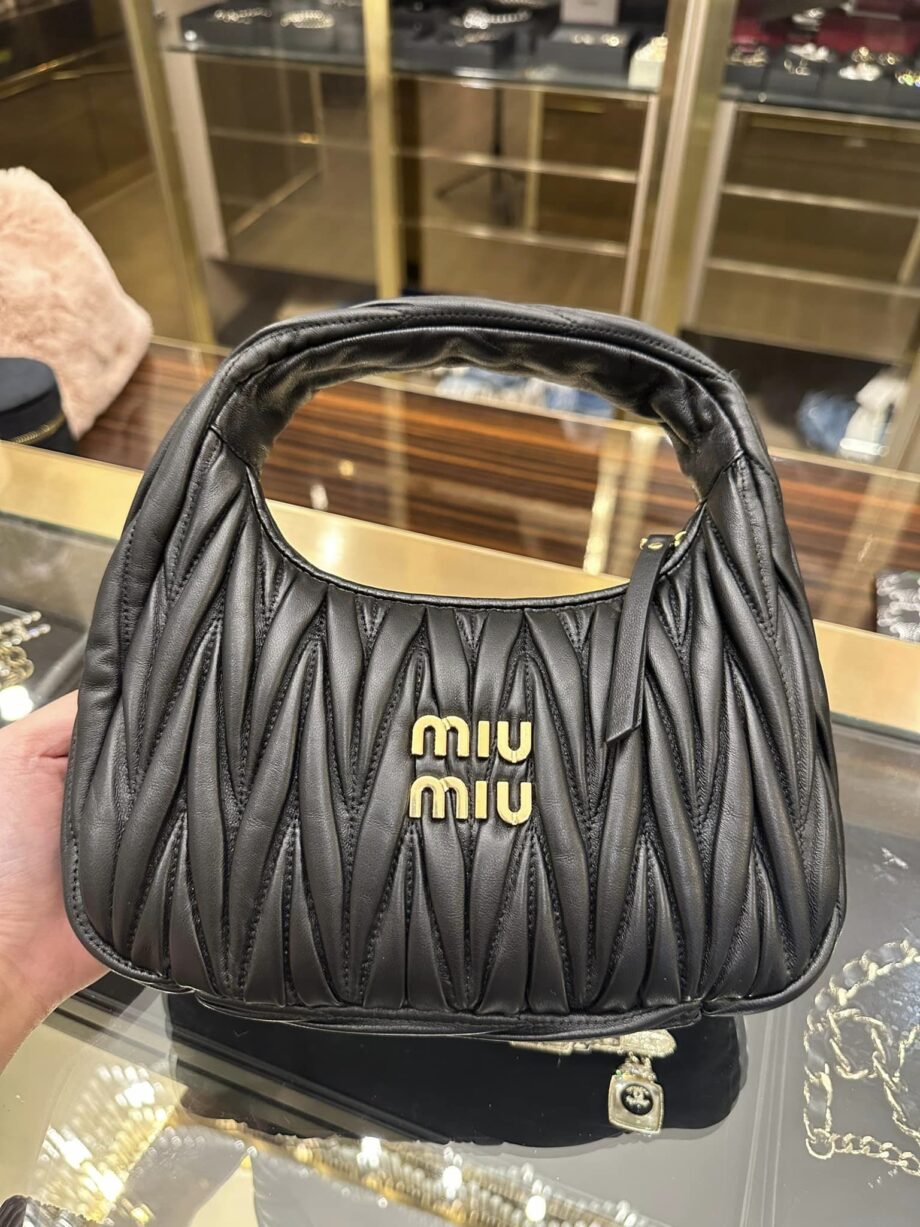 แวะมาป้ายยา น้อง miumiu wander size small