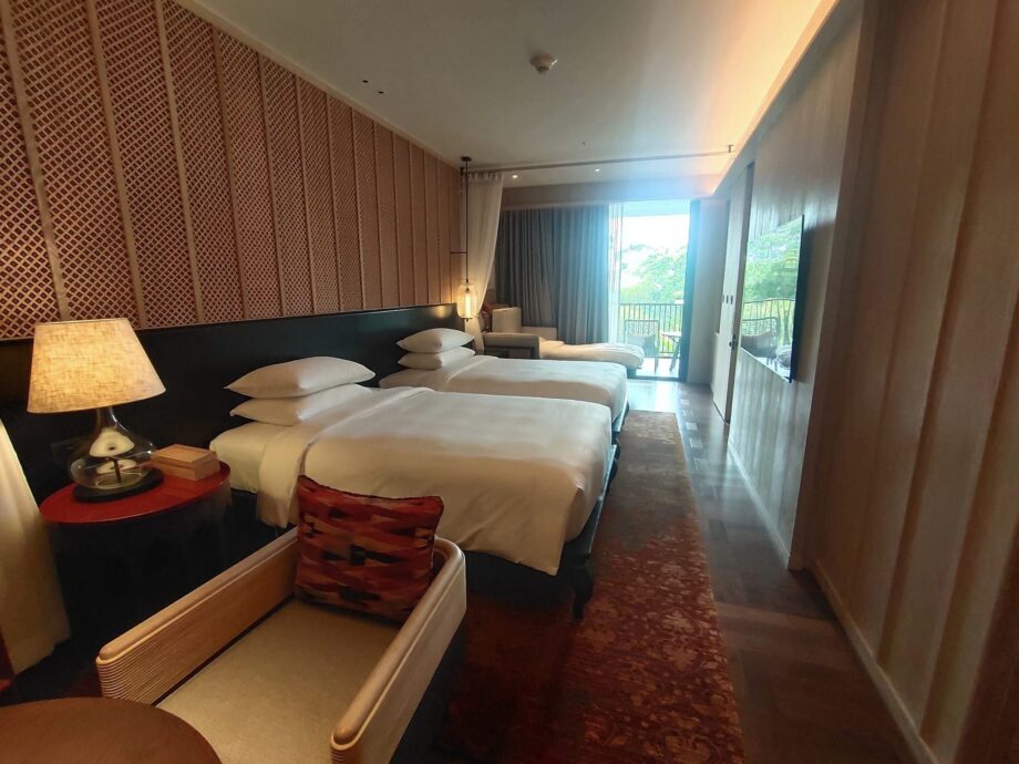 Andaz Pattaya" ที่สวยงามและให้บริการดีอย่างไม่คาดคิด